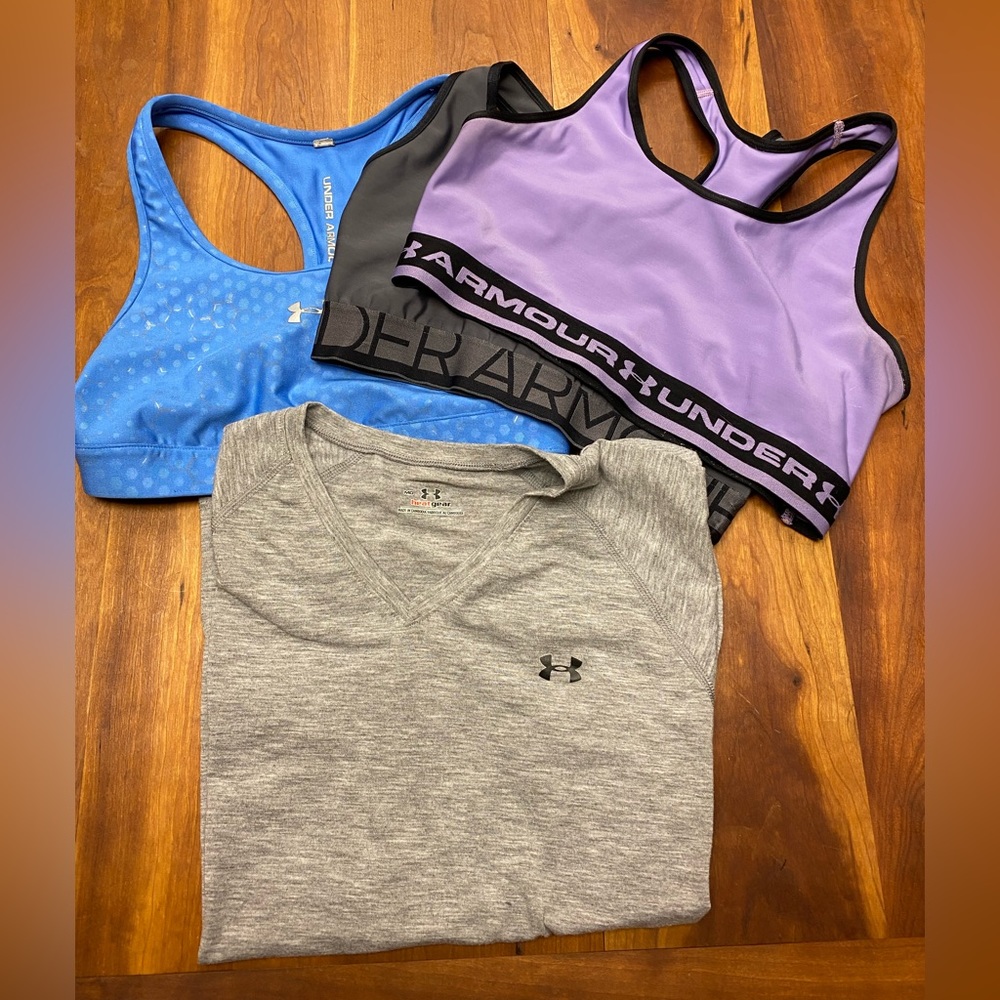 Bundle: Under Armour sports bras & shirt bundle (4)